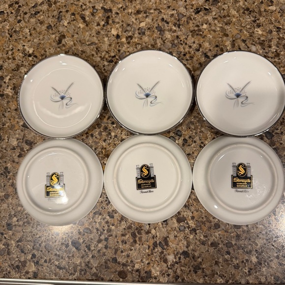 VINTAGE MCM STONEGATE "HARVEST STARS" BUTTER PATS SET OF 6
DISCONTINUED PATTERN - Picture 3 of 11